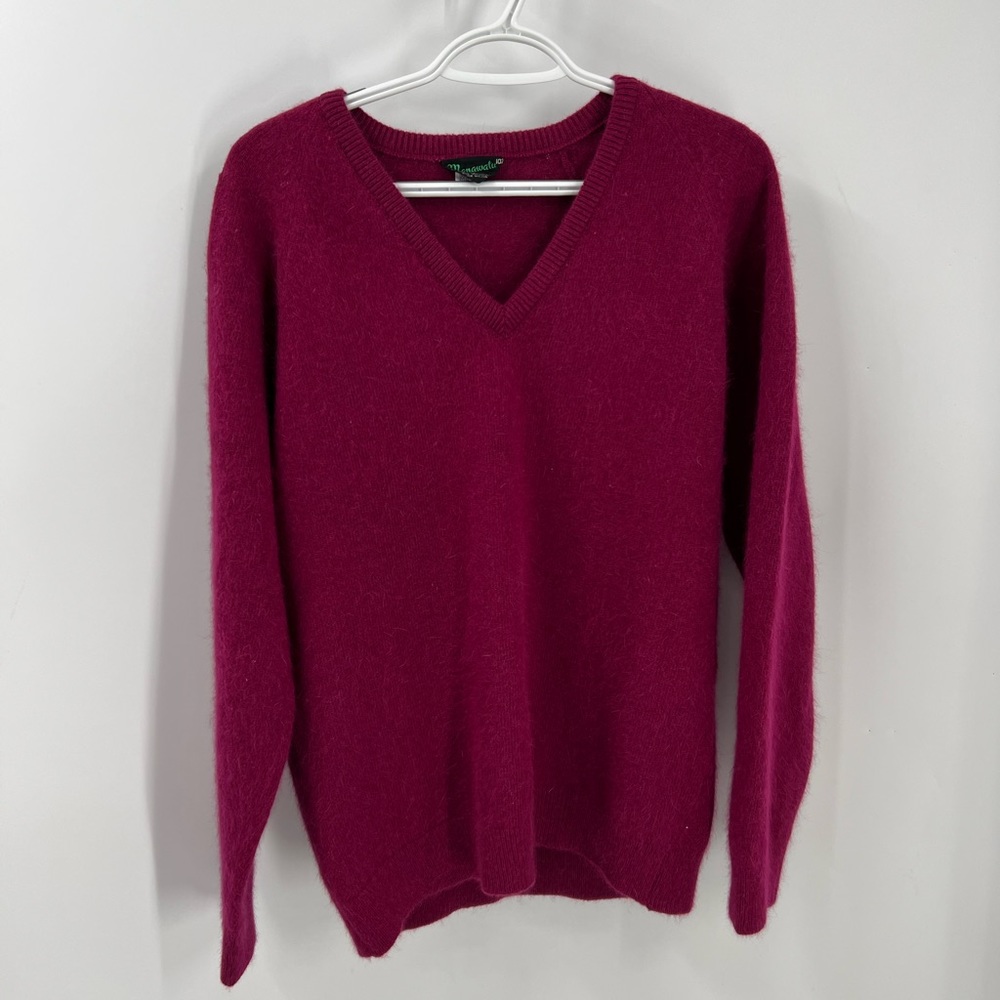 Manawatu lambswool angora blend V-neck fuchsia colored sweater large